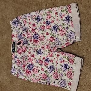 Tractor Floral Jean Shorts